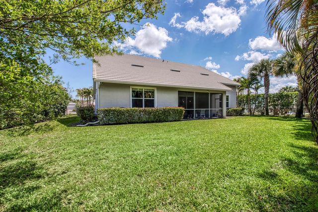 134 Shores Pointe Drive, Jupiter, FL 33458