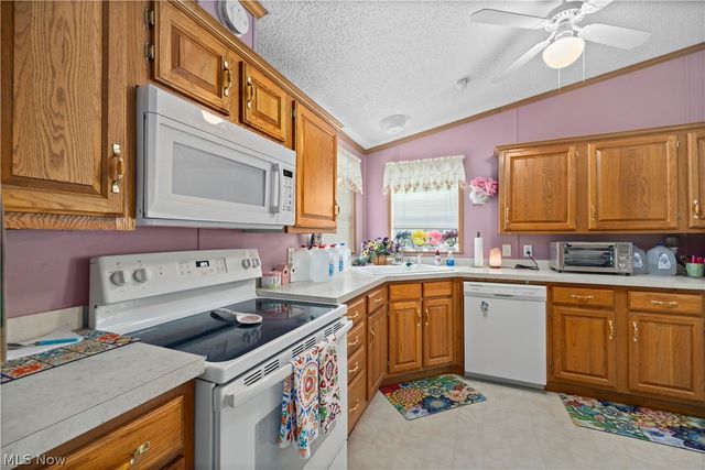 78 Periwinkle Drive, Olmsted Twp, OH 44138