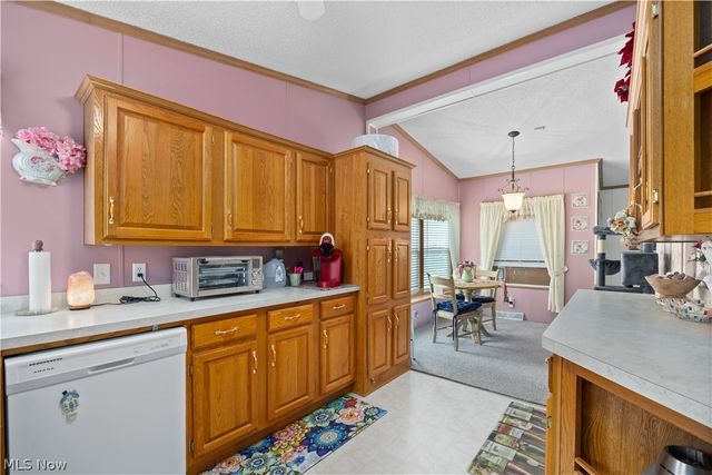 78 Periwinkle Drive, Olmsted Twp, OH 44138