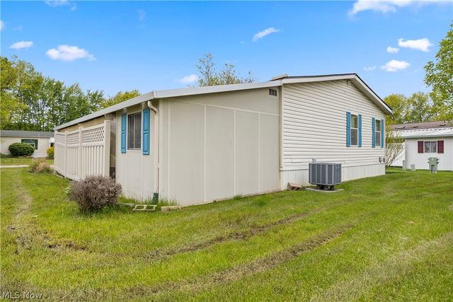 78 Periwinkle Drive, Olmsted Twp, OH 44138