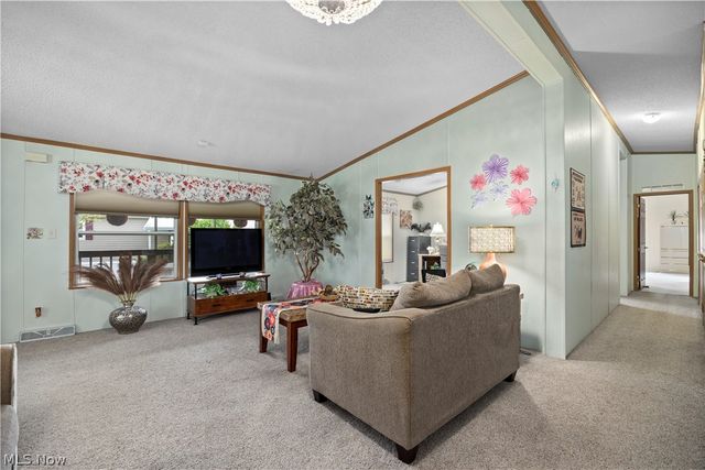 78 Periwinkle Drive, Olmsted Twp, OH 44138