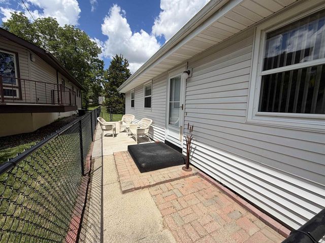 1348 Lincoln Court, Beloit, WI 53511
