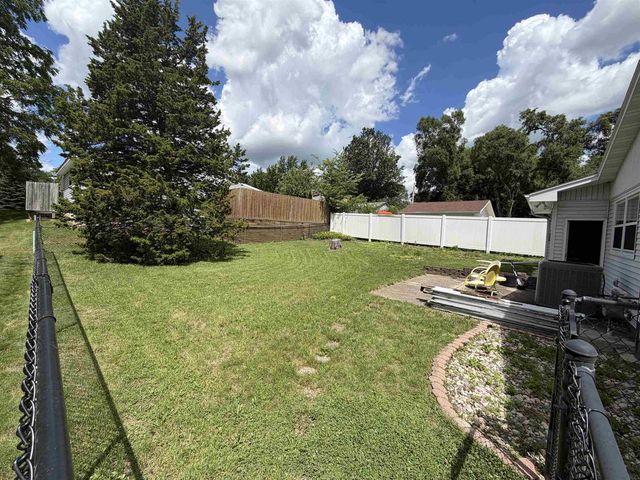 1348 Lincoln Court, Beloit, WI 53511