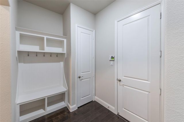 3721 Winchester, The Colony, TX 75056