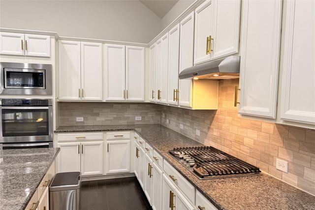 3721 Winchester, The Colony, TX 75056