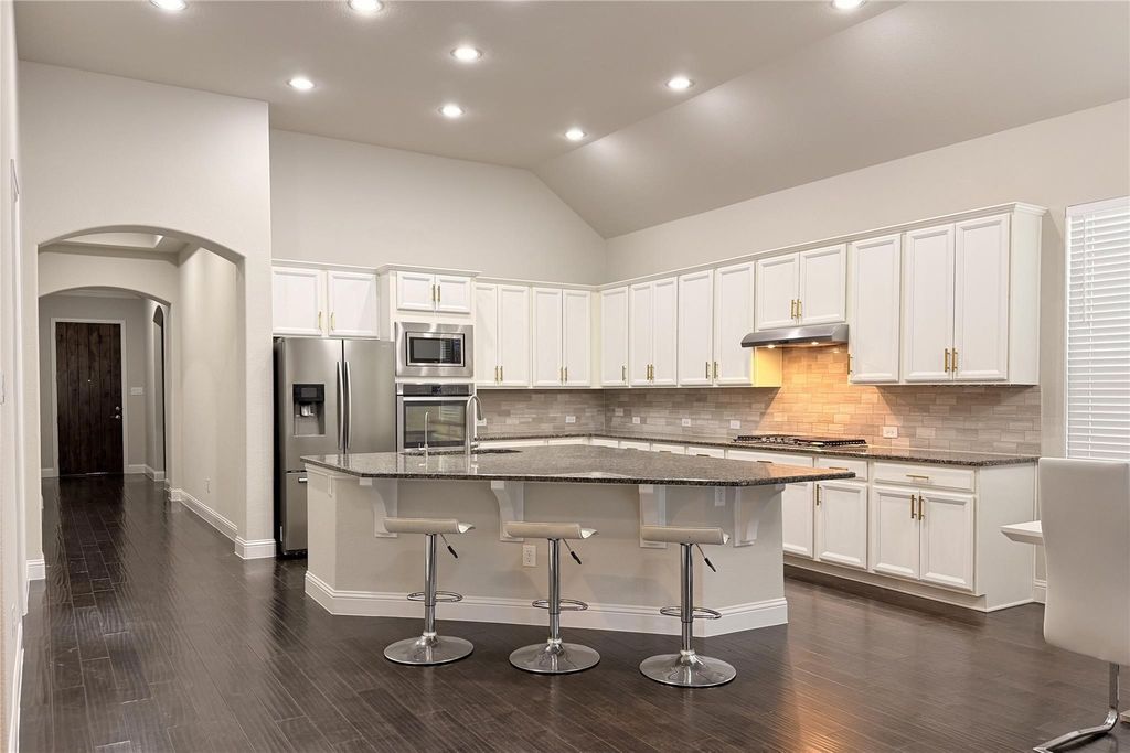 3721 Winchester, The Colony, TX 75056