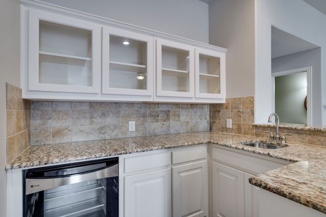 5000 Dickens Lane, Carrollton, TX 75010