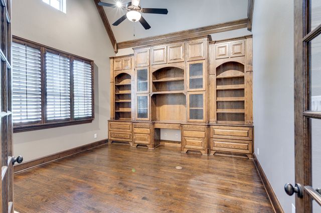 5000 Dickens Lane, Carrollton, TX 75010