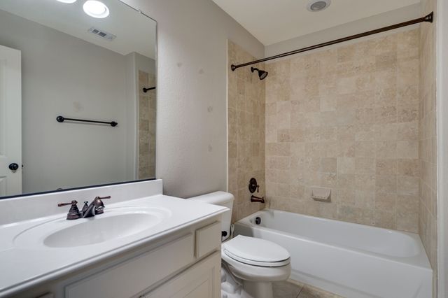 5000 Dickens Lane, Carrollton, TX 75010
