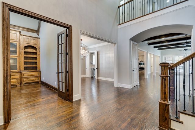 5000 Dickens Lane, Carrollton, TX 75010