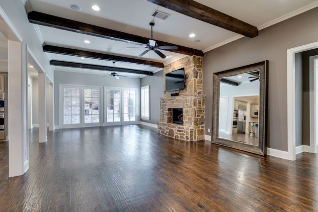5000 Dickens Lane, Carrollton, TX 75010