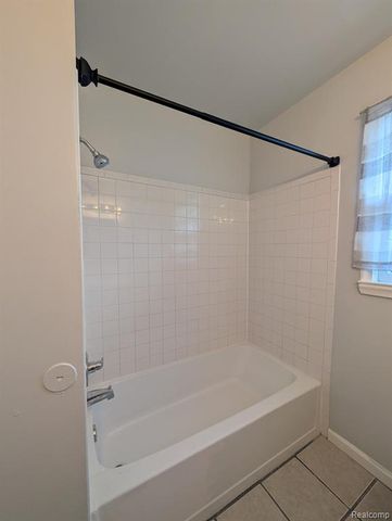 3613 Cherokee Avenue, Flint, MI 48507