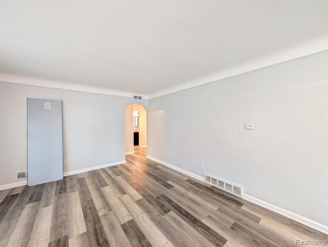 3613 Cherokee Avenue, Flint, MI 48507