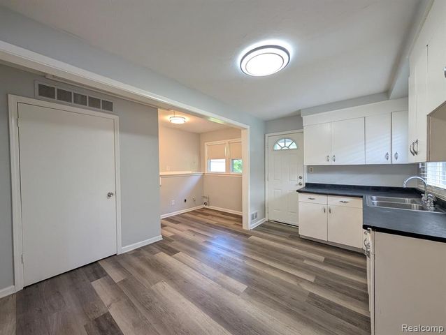 3613 Cherokee Avenue, Flint, MI 48507