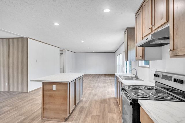 107 Chantilly Circle, Starr, SC 29684