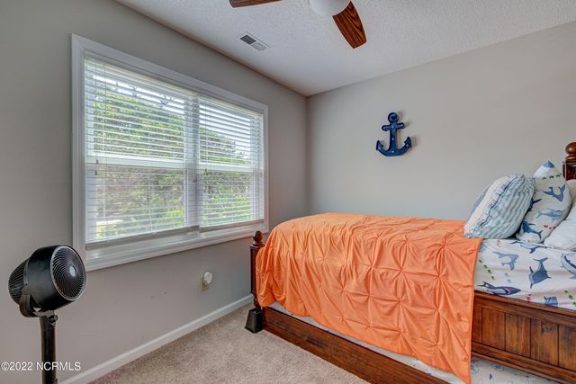 316 Bay Circle, N Topsail Beach, NC 28460