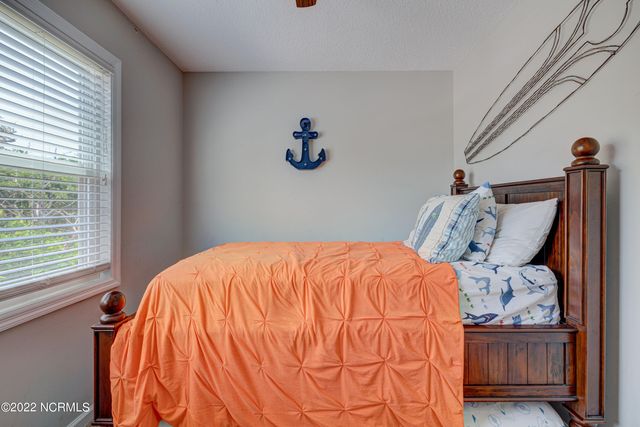 316 Bay Circle, N Topsail Beach, NC 28460