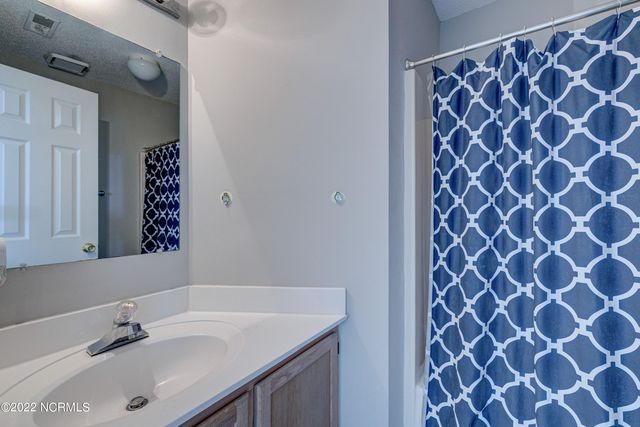 316 Bay Circle, N Topsail Beach, NC 28460