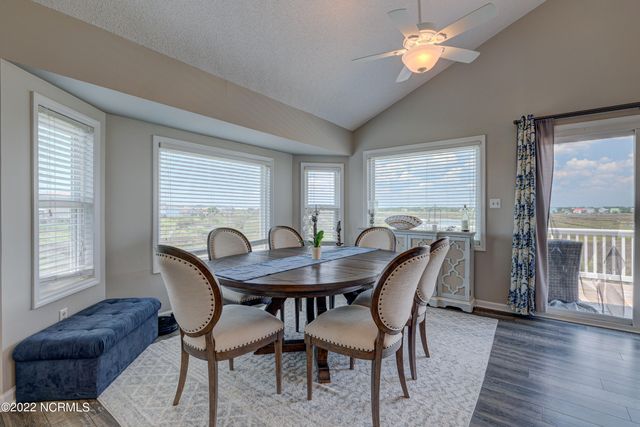 316 Bay Circle, N Topsail Beach, NC 28460