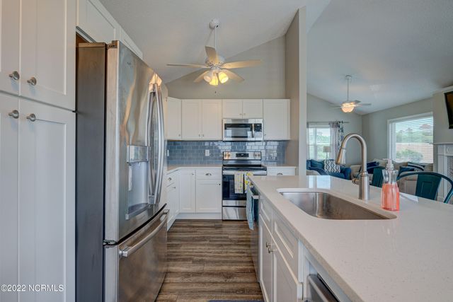 316 Bay Circle, N Topsail Beach, NC 28460