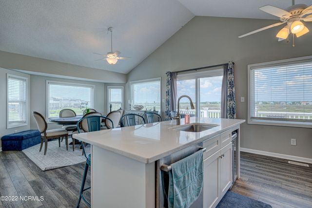 316 Bay Circle, N Topsail Beach, NC 28460
