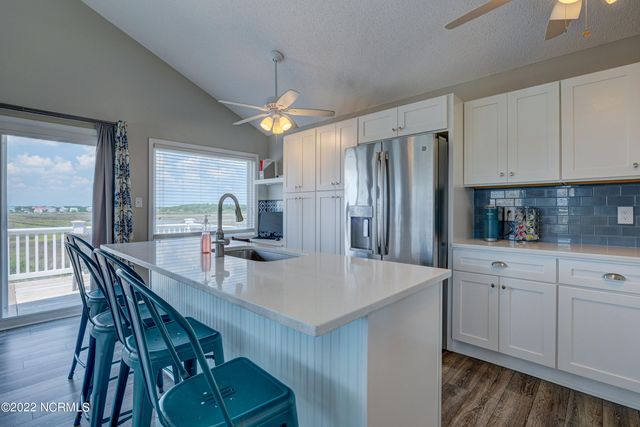 316 Bay Circle, N Topsail Beach, NC 28460
