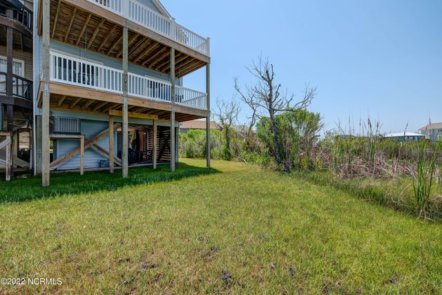 316 Bay Circle, N Topsail Beach, NC 28460