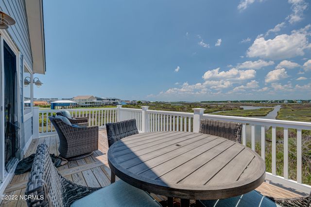 316 Bay Circle, N Topsail Beach, NC 28460