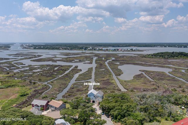 316 Bay Circle, N Topsail Beach, NC 28460
