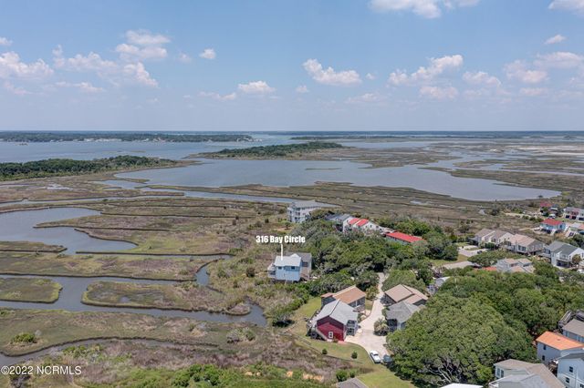 316 Bay Circle, N Topsail Beach, NC 28460