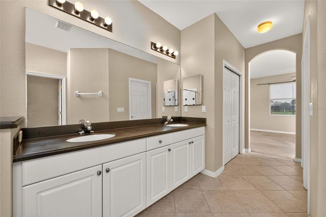 246 MESTRE PLACE, North Venice, FL 34275