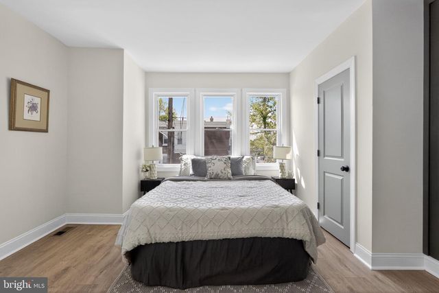 933 S 59TH ST, Philadelphia, PA 19143