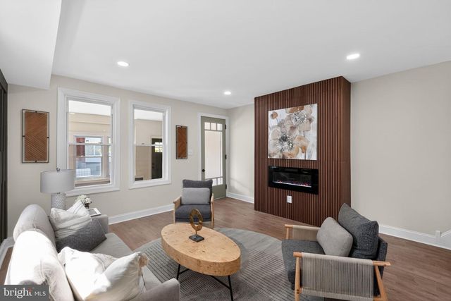 933 S 59TH ST, Philadelphia, PA 19143