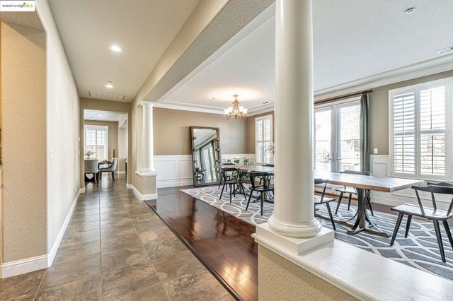 43 Sorrel Ct, Oakley, CA 94561