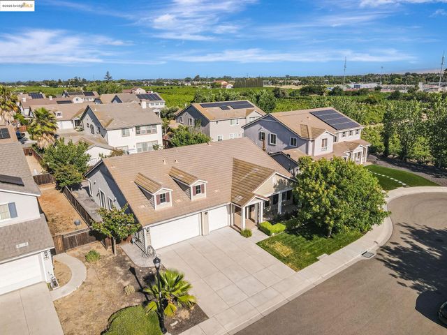 43 Sorrel Ct, Oakley, CA 94561