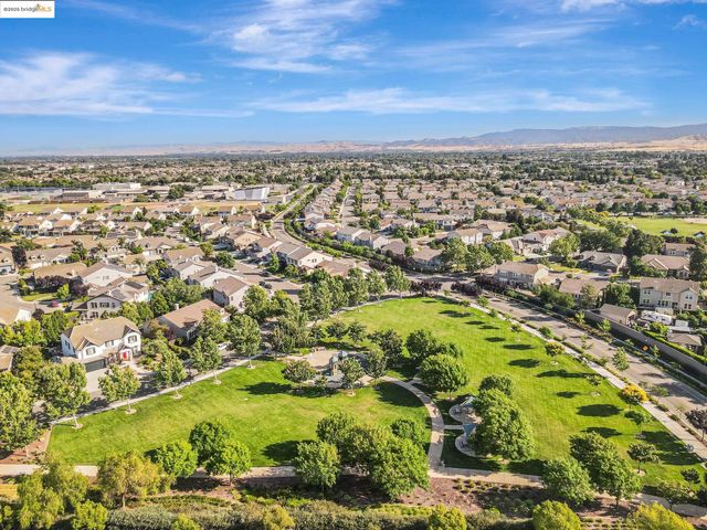 43 Sorrel Ct, Oakley, CA 94561