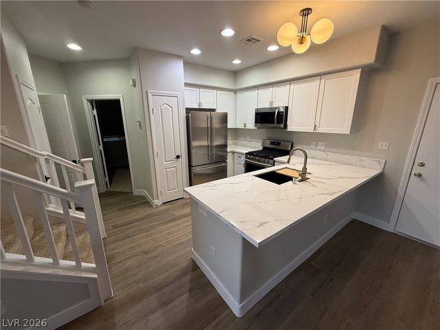 4026 Sparrow Rock Street, Las Vegas, NV 89129