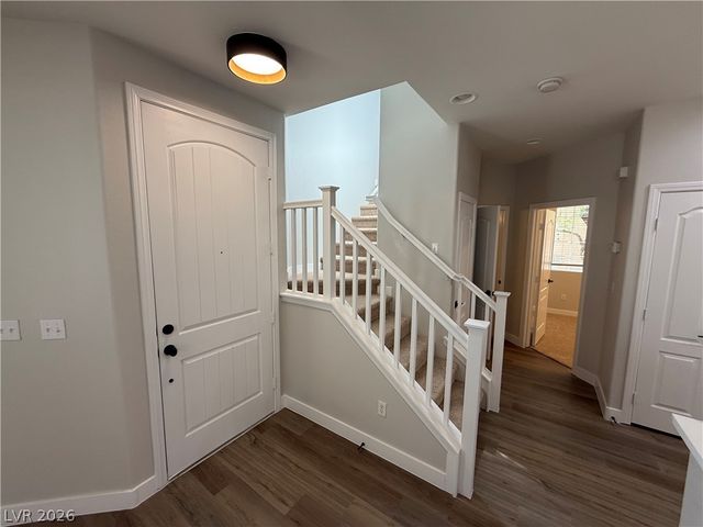 4026 Sparrow Rock Street, Las Vegas, NV 89129