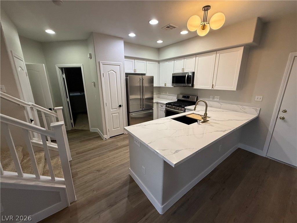 4026 Sparrow Rock Street, Las Vegas, NV 89129 — photo 4