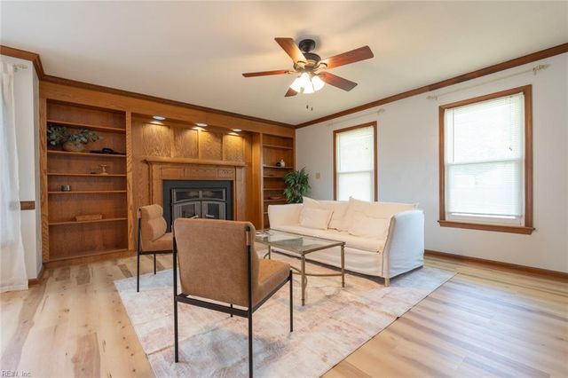 1960 Southaven DR, Virginia Beach, VA 23464