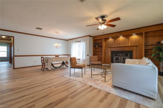 1960 Southaven DR, Virginia Beach, VA 23464