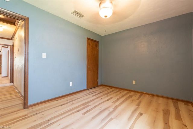 1960 Southaven DR, Virginia Beach, VA 23464