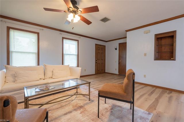 1960 Southaven DR, Virginia Beach, VA 23464