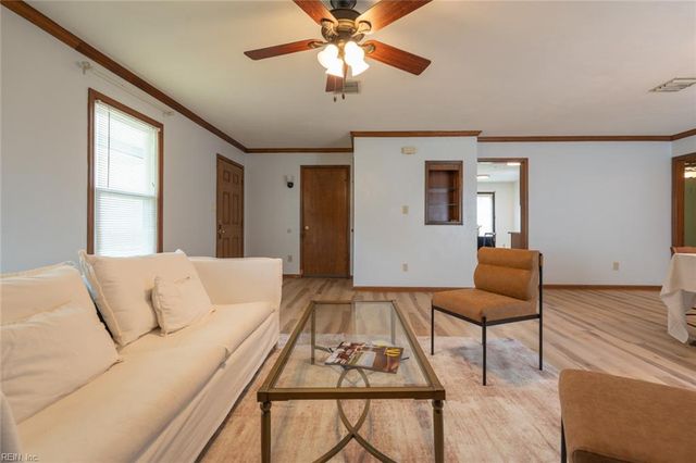 1960 Southaven DR, Virginia Beach, VA 23464