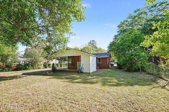 203 W Fayetteville Street, Micro, NC 27555