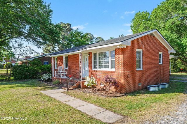 203 W Fayetteville Street, Micro, NC 27555