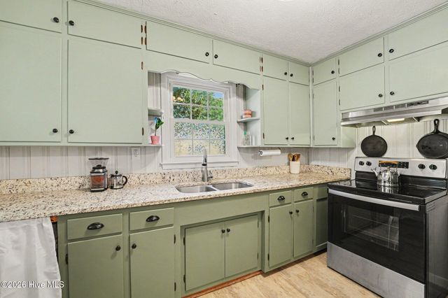 203 W Fayetteville Street, Micro, NC 27555