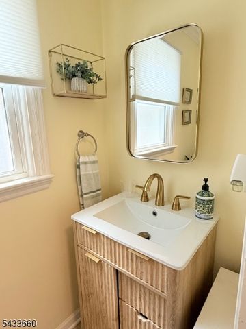 512 Madison St, Boonton Town, NJ 07005