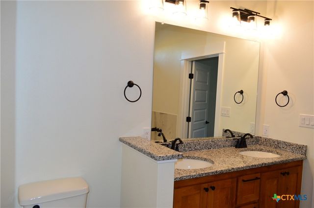 425 County Road 3152, Kempner, TX 76539