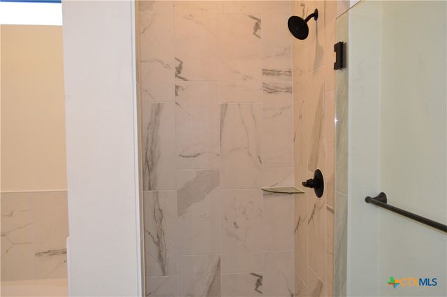 425 County Road 3152, Kempner, TX 76539